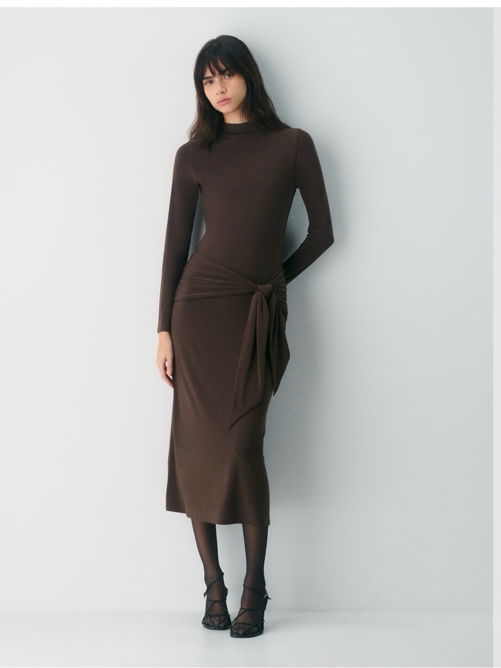 Aritzia Wilfred Conjure Dress in Rich Mocha Brown Size Medium